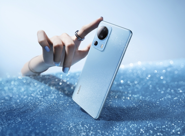 Xiaomi 13 Lite với giá chỉ 10,69 triệu đồng tại FPT Shop